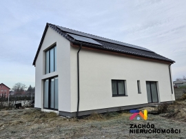 Dom w stanie deweloperskim w Ochli